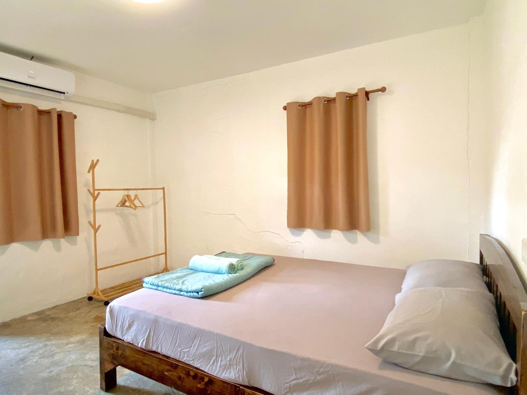 Misfits Hostel Pai Exterior photo